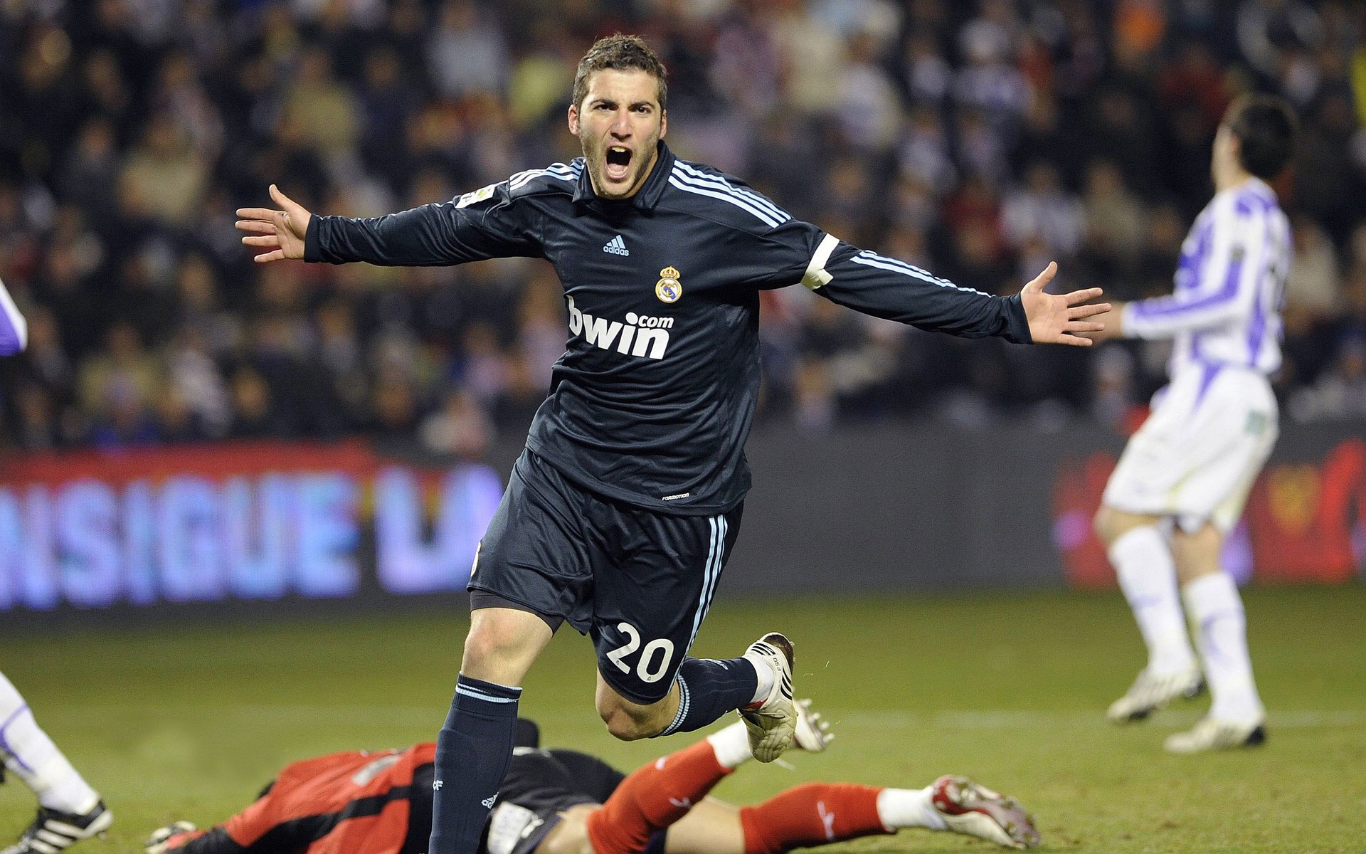 汉诺威士气高涨，连续获胜，汉诺威有限公司